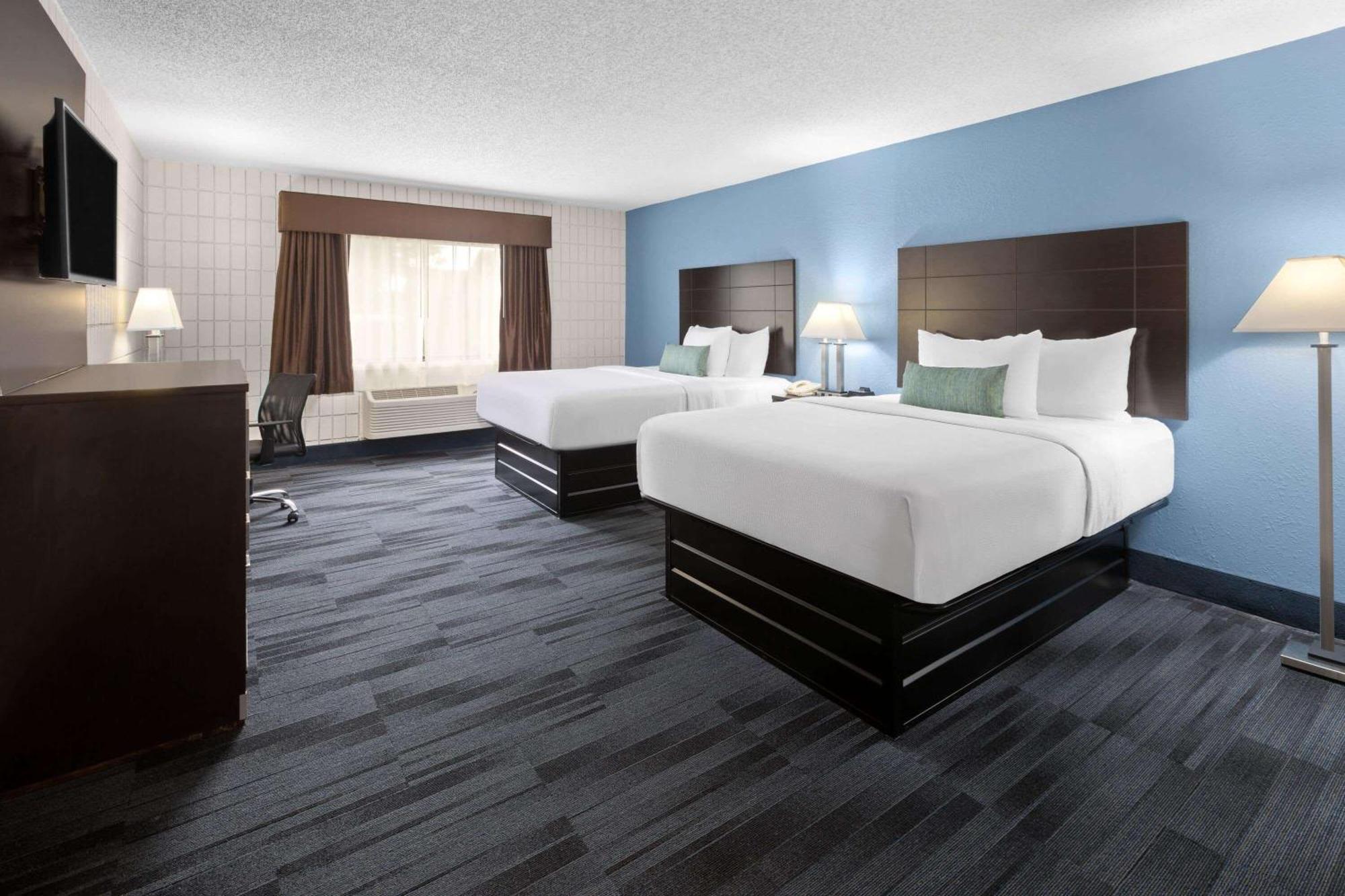 Surestay By Western 3*